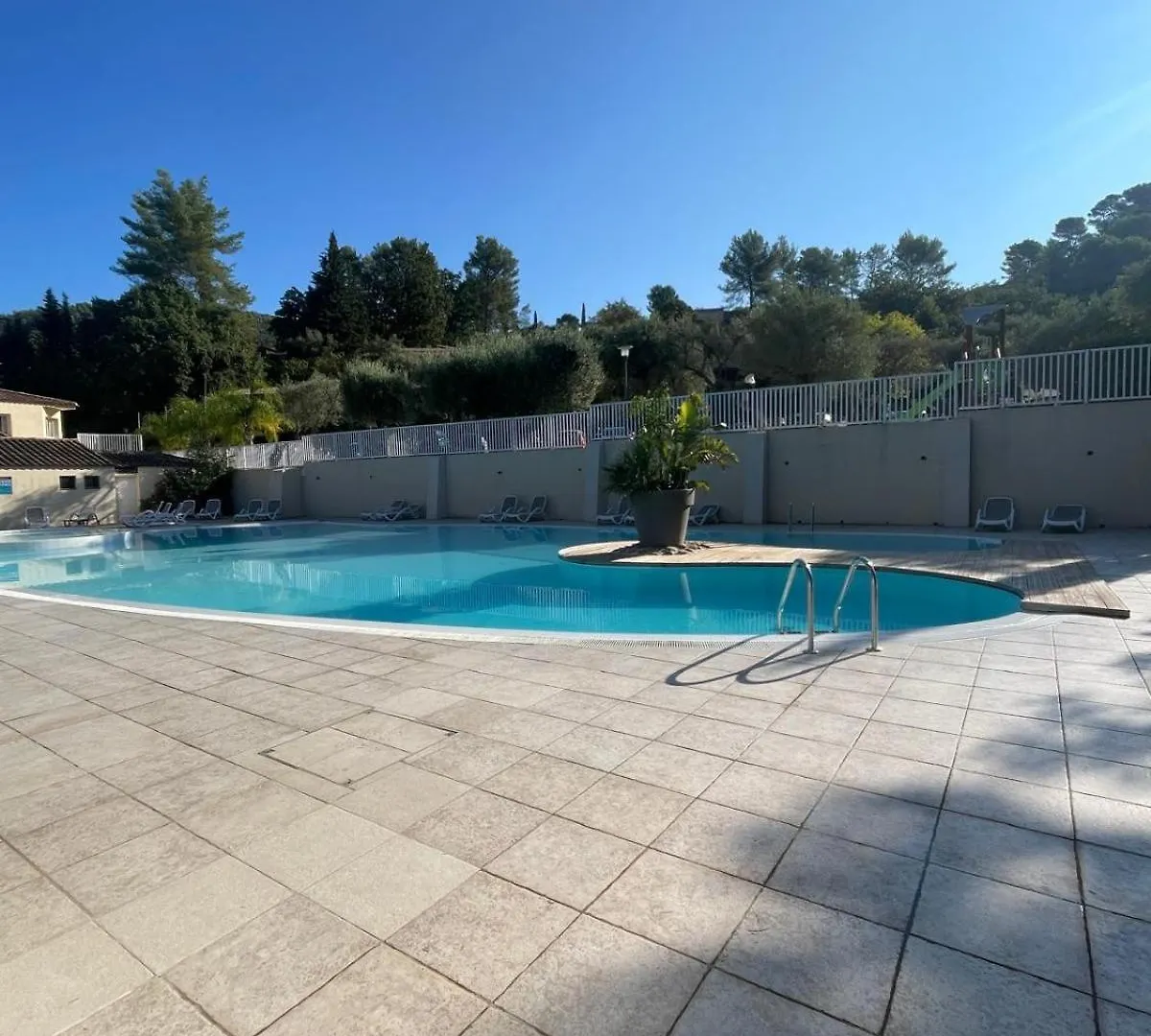 Holiday home Les Lingoustes - Cottage Climatise Avec Piscine Sollies-Toucas